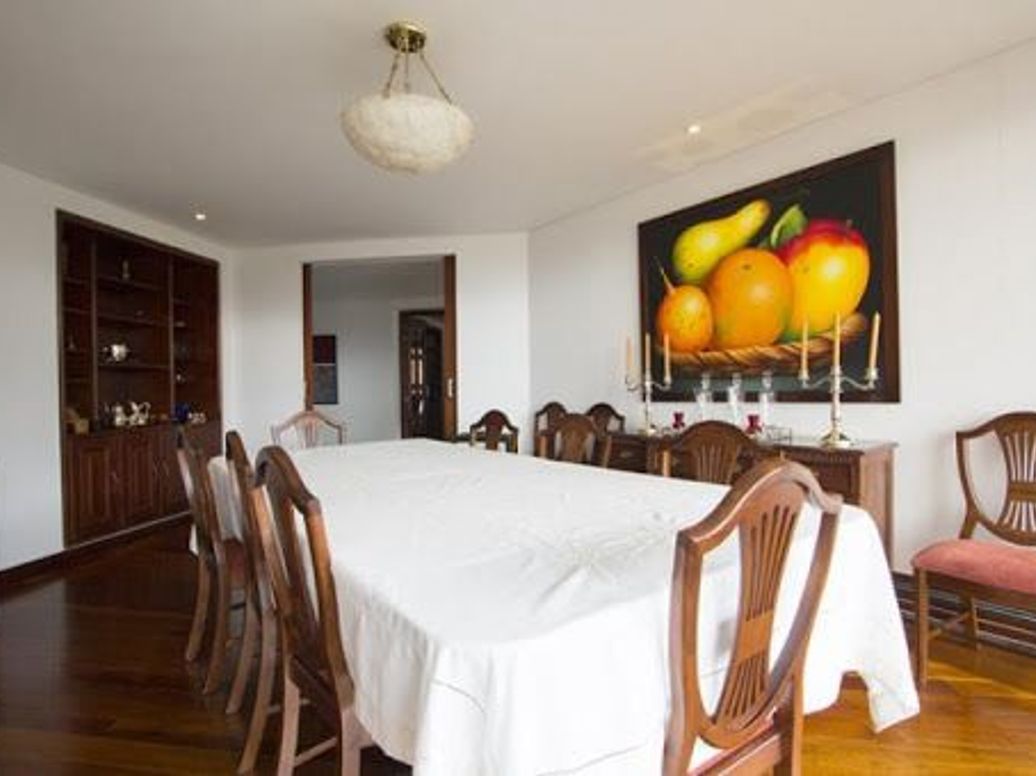 Apartamento de 4 alcobas en venta en Chicó Alto, Bogotá, 355 m² · foto 3 de 20