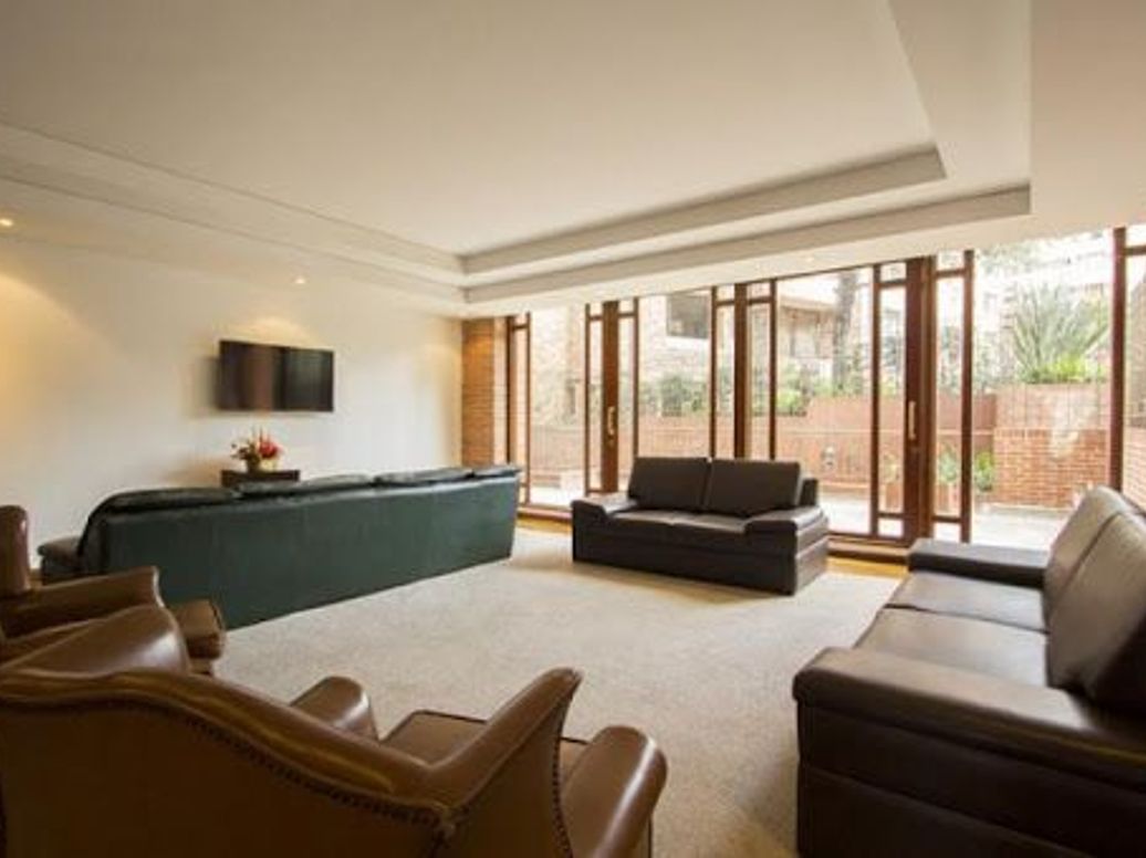 Apartamento de 4 alcobas en venta en Chicó Alto, Bogotá, 355 m² · foto 18 de 20