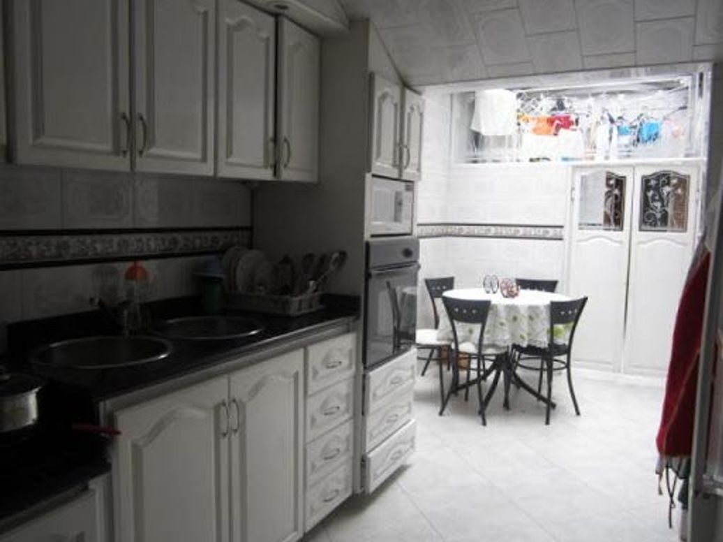 Casa de 4 alcobas en venta en Alhambra, Bogotá, 346 m² · foto 15 de 18