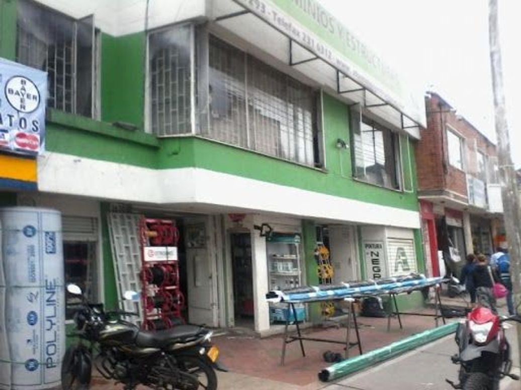 Casa de 5 alcobas en venta en Los Alcázares, Bogotá, 627 m² · foto 7 de 11