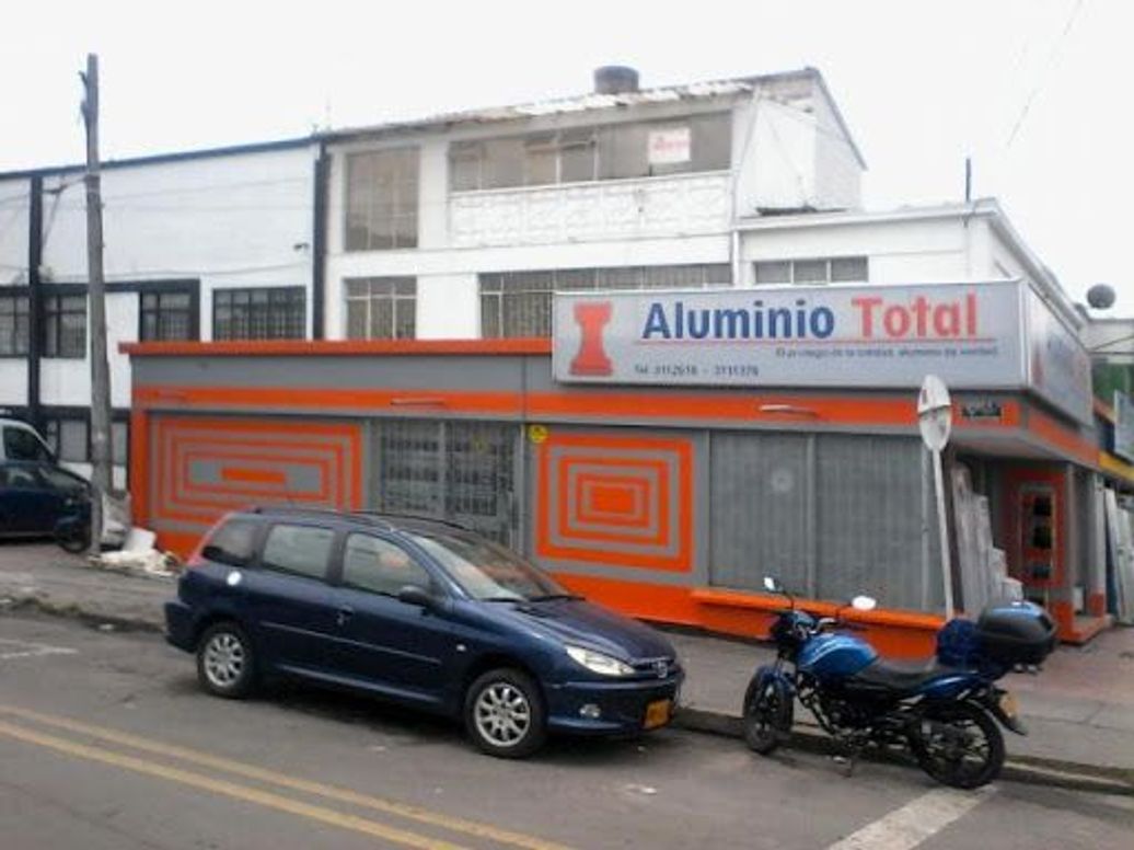 Casa de 5 alcobas en venta en Los Alcázares, Bogotá, 627 m² · foto 9 de 11