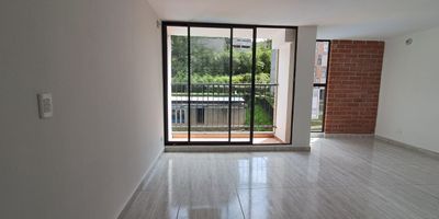 Apartamento para estrenar consta de 2 habitaciones, sala comedor , cocina integral en el  sector Tranvia