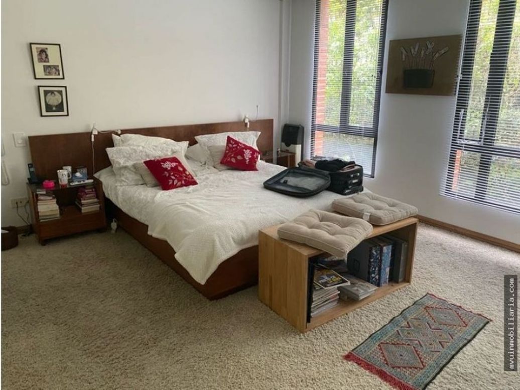 Apartamento de 3 alcobas en venta en Los Rosales, Bogotá, 192 m² · foto 8 de 14