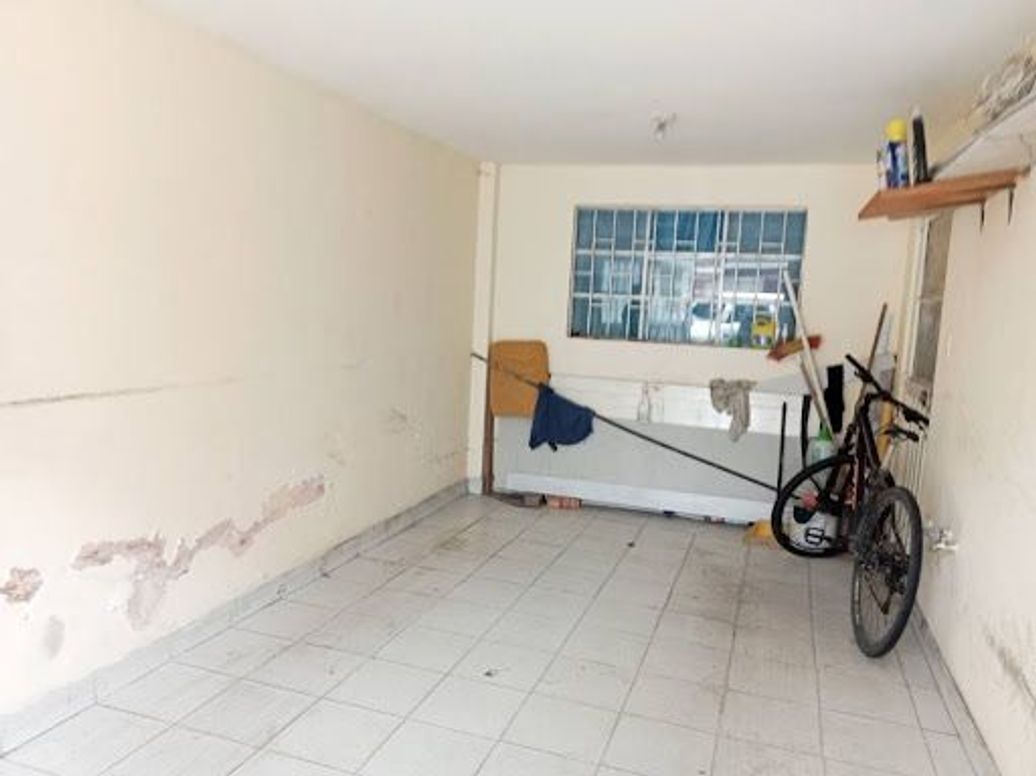 Casa de 13 alcobas en venta en La Laguna, Bogotá, 317 m² · foto 2 de 18