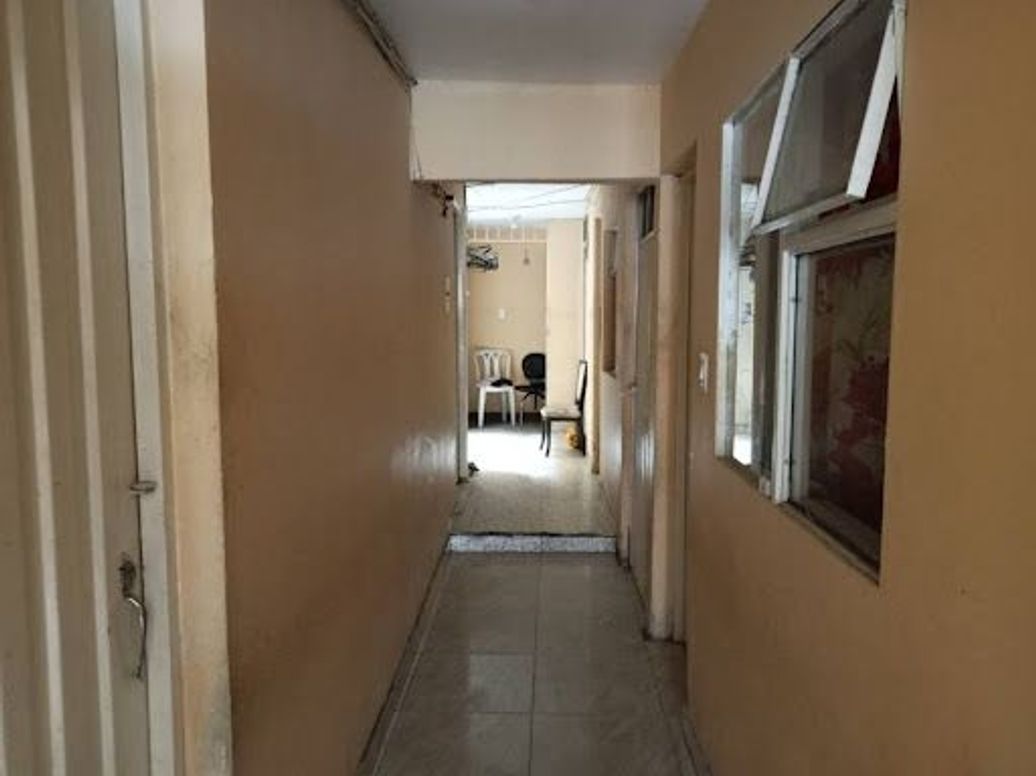 Casa de 13 alcobas en venta en La Laguna, Bogotá, 317 m² · foto 3 de 18