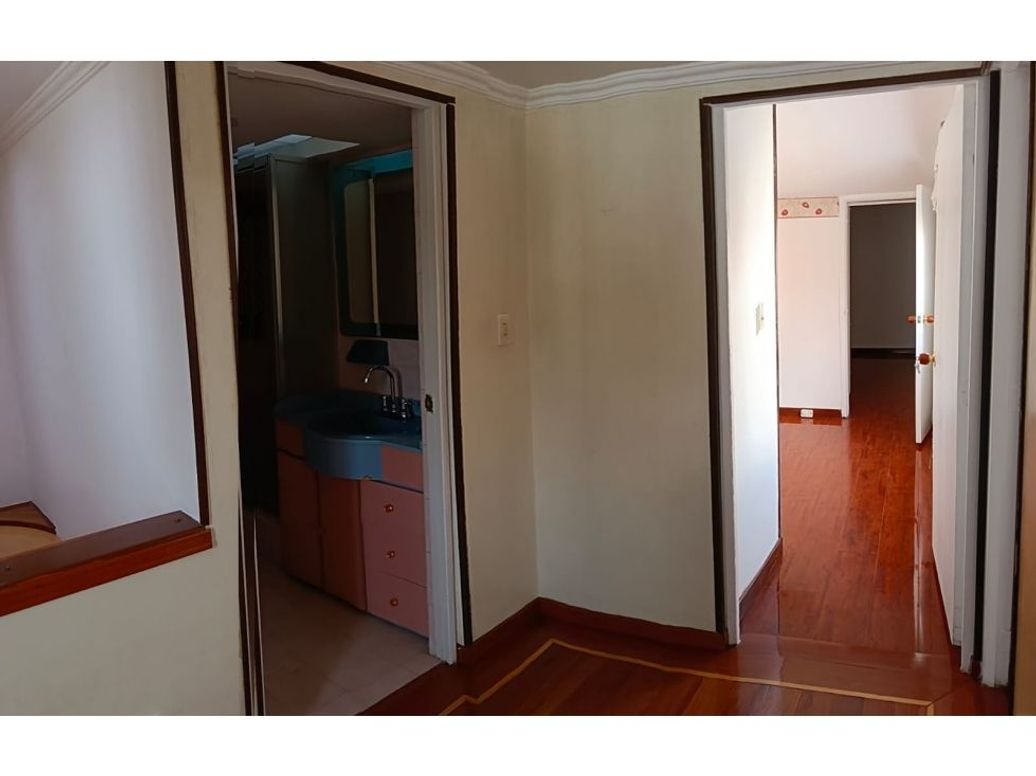 Casa de 5 alcobas en venta en Villa Claudia, Bogotá, 180 m² · foto 12 de 20