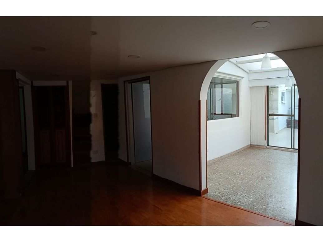 Casa de 5 alcobas en venta en Villa Claudia, Bogotá, 180 m² · foto 4 de 20