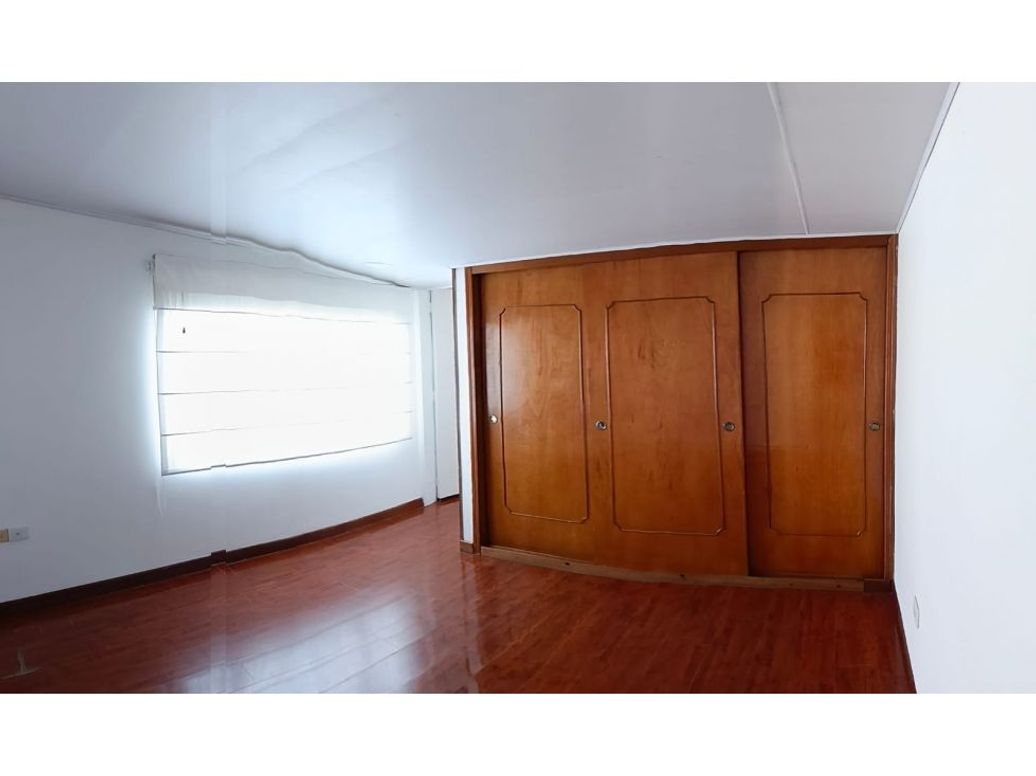 Casa de 5 alcobas en venta en Villa Claudia, Bogotá, 180 m² · foto 2 de 20