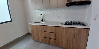 COD 1284 Se arrienda apartaestudio en santa monica para estrenar $1.600.000 1 alcoba 1 closet 1 baño Sala comedor Cocina integral Zona de ropas35mt2Estrato 4 Red de gas Calentador Piso en cerámica