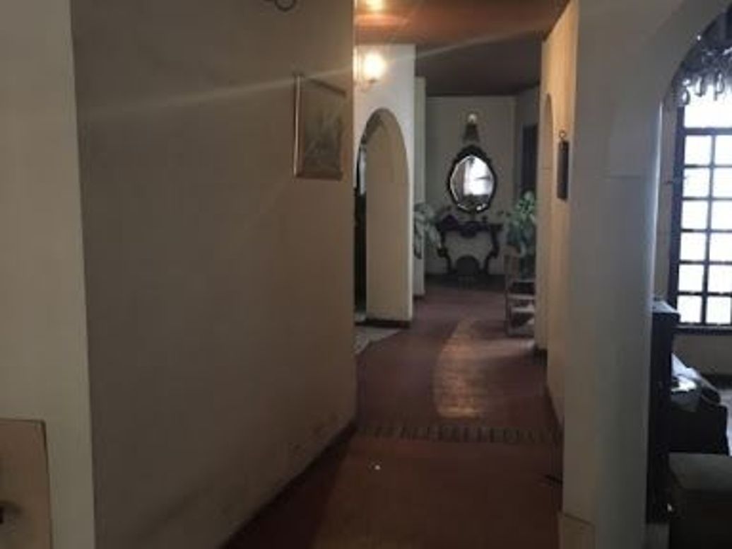 Casa de 4 alcobas en venta en Santa Barbara, Bogotá, 595 m² · foto 4 de 5