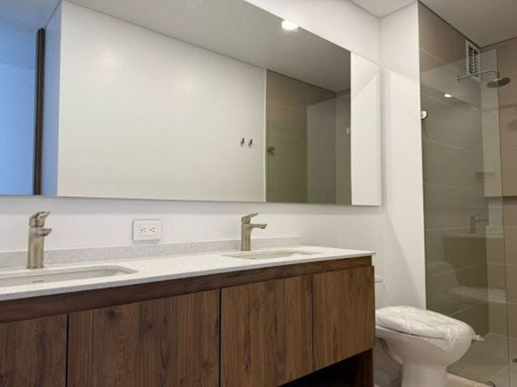 Apartamento de 3 alcobas en venta en Ciudad Salitre Nororiental, Bogotá, 137 m² · foto 9 de 20