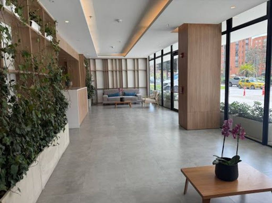 Apartamento de 3 alcobas en venta en Ciudad Salitre Nororiental, Bogotá, 137 m² · foto 2 de 20