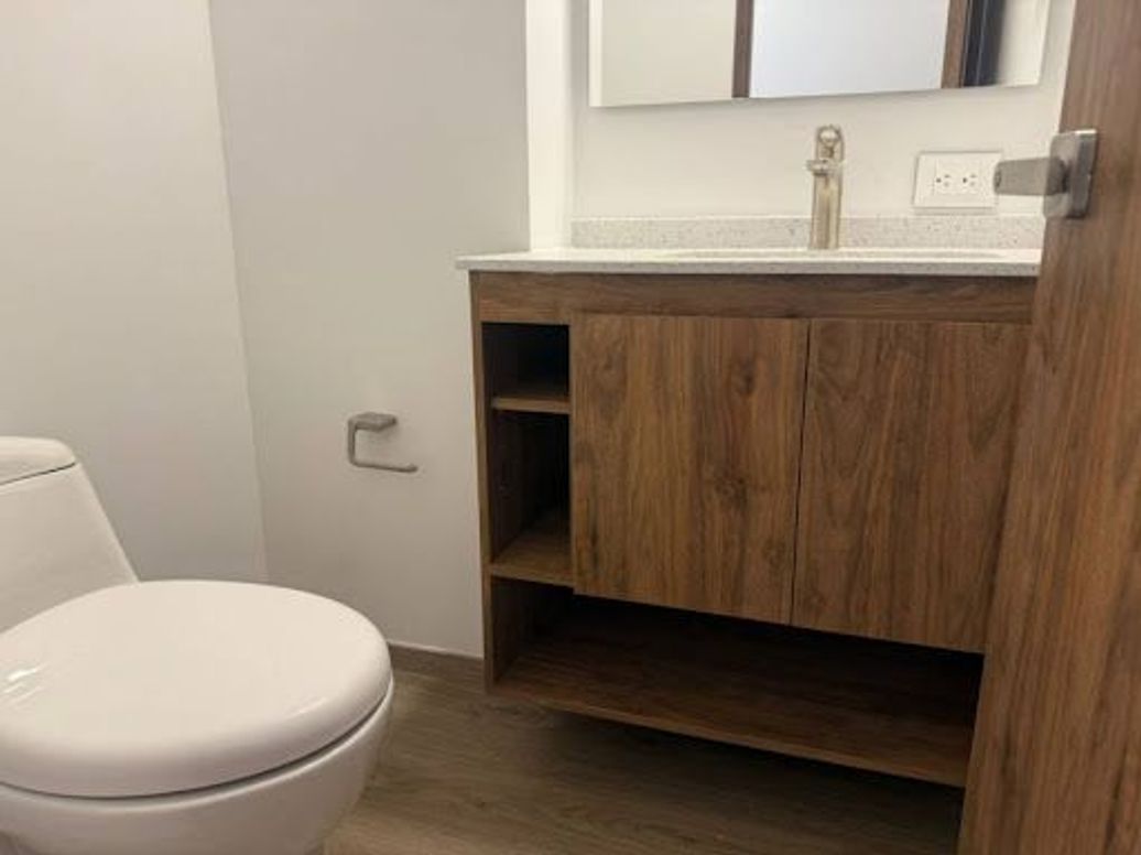 Apartamento de 3 alcobas en venta en Ciudad Salitre Nororiental, Bogotá, 137 m² · foto 12 de 20