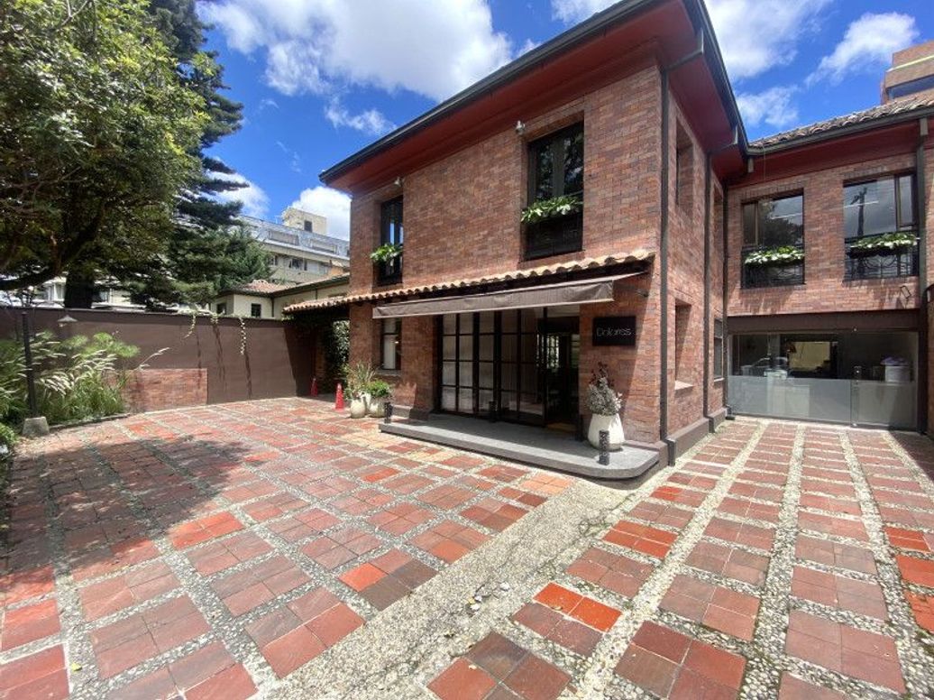 Casa de 5 alcobas en venta en El Nogal, Bogotá, 453 m² · foto 16 de 16