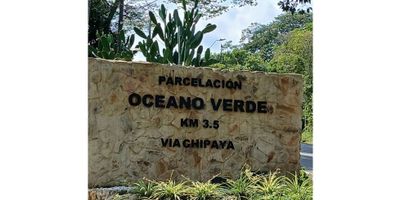 EN VENTA LOTE UBICADO EN ALFAGUARA JAMUNDÍ EN LA PARCELACIÓN OÉANO VERDE

Características del Lote:


 
 Área: 2.600 m²
 
 
 Topografía: en pendiente alta, ideal para construir con vista
 
 
 Ubicación frente al río Jordán, rodeado de naturaleza
 
 
 Excelente valorización y desarrollo campestre
 
 
 Ideal para casa de descanso, finca familiar o inversión turística
 


La parcelación campestre Océano Verde se encuentra localizada a solo 15 minutos del sur de Cali, por la vía Cañasgordas hacia Jamundí y llegando a la Glorieta de Alfaguara hacia mano derecha. El conjunto cuenta con lago para nadar, dos ríos, bosques, salón social, marina con playa de arena, senderos ecológicos, parque infantil, zonas BBQ y canchas deportivas.

Valor de venta: $350.000.000 COP

Más información:  (316) 330-0019 / (317) 027-338
