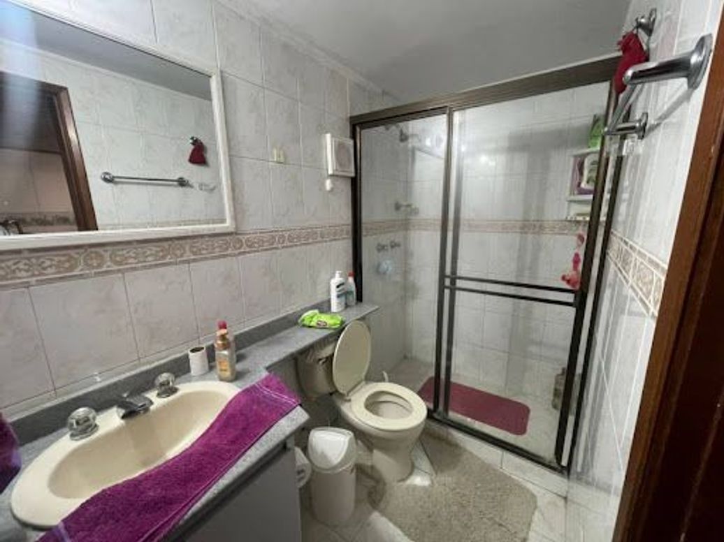 Apartamento de 3 alcobas en venta en El Batán, Bogotá, 137 m² · foto 9 de 20