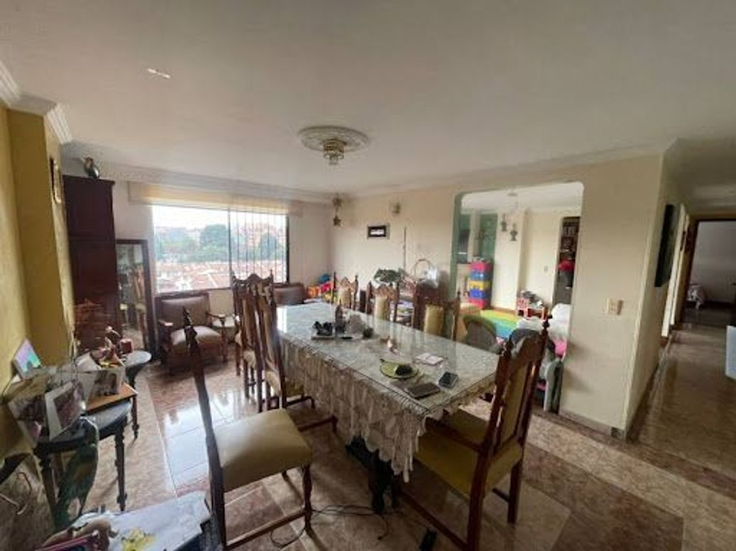 Apartamento de 3 alcobas en venta en El Batán, Bogotá, 137 m² · foto 3 de 20
