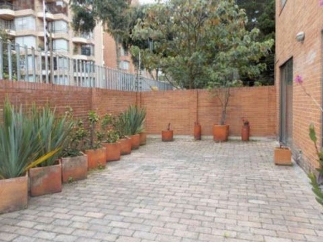 Apartamento de 3 alcobas en venta en Los Rosales, Bogotá, 322 m² · foto 10 de 10