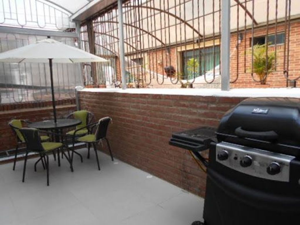 Apartamento de 4 alcobas en venta en Santa Barbara, Bogotá, 243 m² · foto 17 de 18
