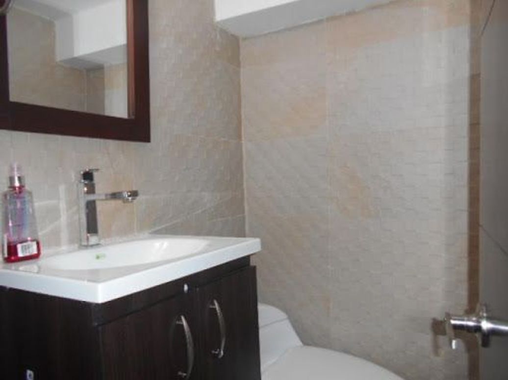 Apartamento de 4 alcobas en venta en Santa Barbara, Bogotá, 243 m² · foto 16 de 18