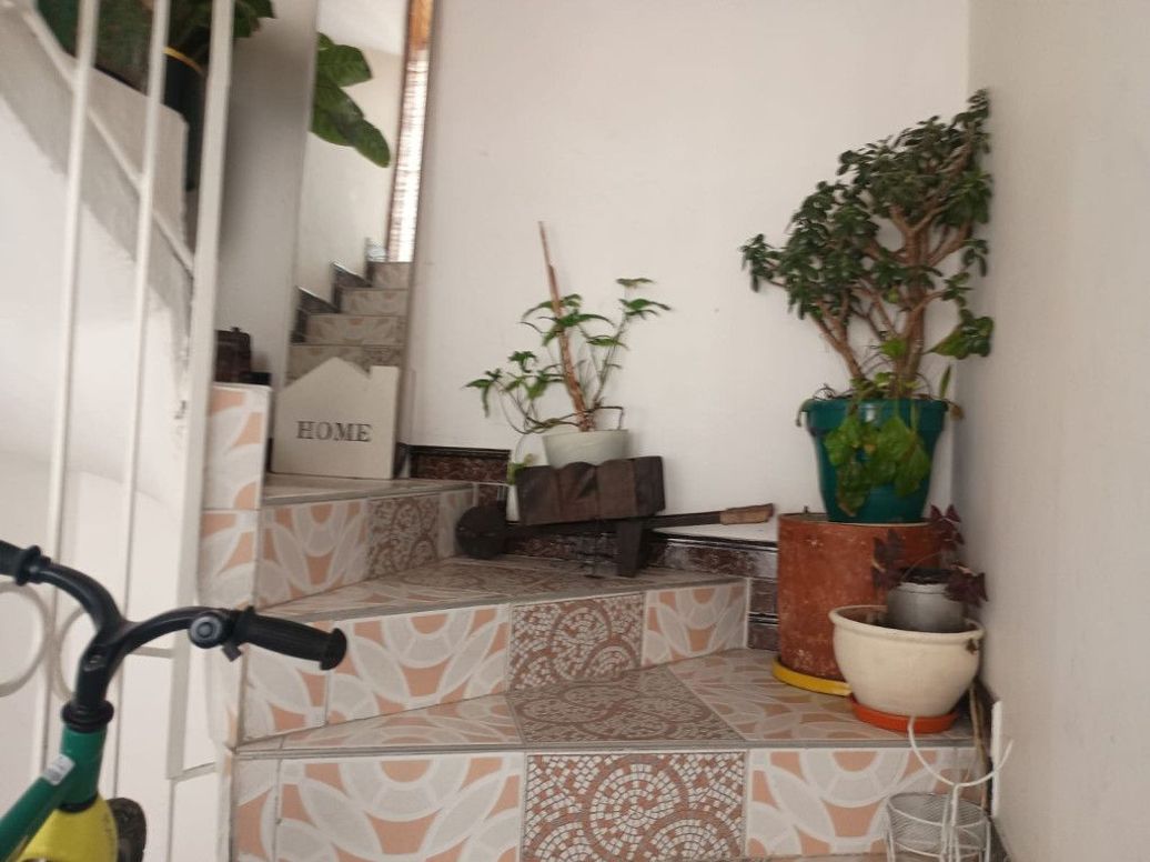 Casa de 8 alcobas en venta en Las Flores Et. I, Bogotá, 300 m² · foto 16 de 19