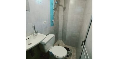 ? ARRIENDO APARTAESTUDIO – FLORIDA NUEVA

? Excelente ubicación, sector tranquilo y de fácil acceso.

Características:


 
 1 alcoba amplia
 
 
 Sala-comedor
 
 
 1 baño
 
 
 Cocina semi-integral
 
 
 Zona de ropas
 
 
 Servicios incluidos (Agua y luz)
 

