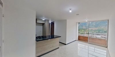Código 9572FR010

Apartamento en venta de 54m2, con vista exterior, acceso por ascensor, parqueadero propio cubierto . Consta de 3 habitaciones, 2 baños, sala comedor, cocina y zona de lavandería. Tiene piso porcelanato en zona social y cerámico en zona social, baños y cocina. El conjunto cuenta con piscina, zona de Skateboard, parque infantil, salón social, placa polideportiva y vigilancia privada las 24 horas. Cerca a almacenes de cadena como D1 y Ara; cerca a colegio Institución Educativa Villa del Sol; cerca a líneas integradas del metro; Vías de acceso por la Calle 77 y Carrera 63B.
