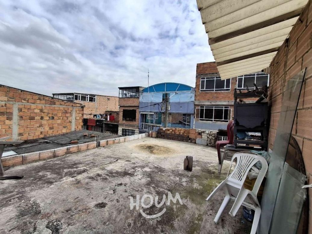 Casa de 5 alcobas en venta en Gran Britalia, Bogotá, 315 m² · foto 16 de 19