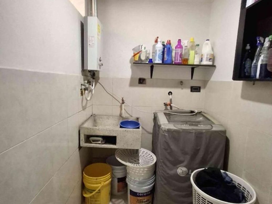 Casa de 5 alcobas en venta en Gran Britalia, Bogotá, 315 m² · foto 10 de 19