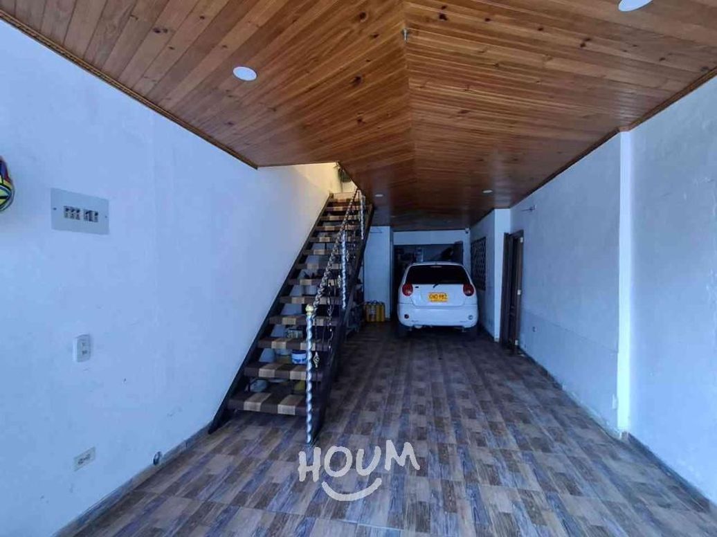 Casa de 5 alcobas en venta en Gran Britalia, Bogotá, 315 m² · foto 5 de 19