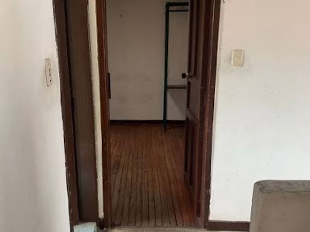 Casa de 6 alcobas en venta en Fontibón, Bogotá, 279 m² · foto 5 de 8