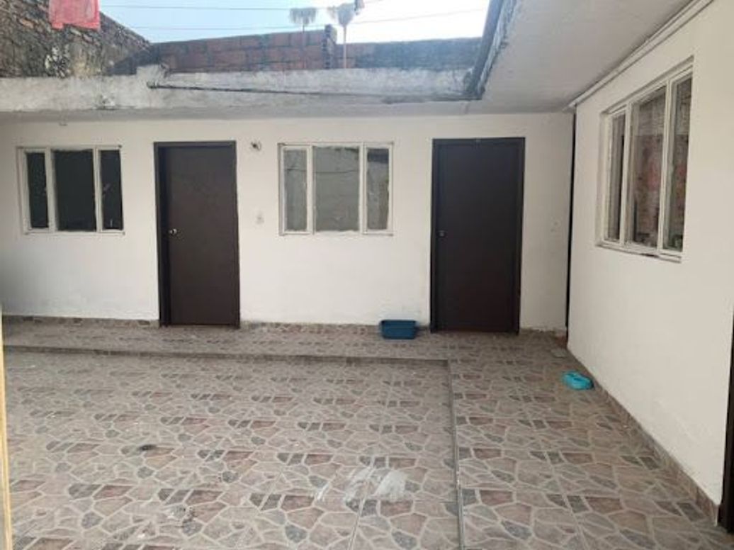 Casa de 6 alcobas en venta en Fontibón, Bogotá, 279 m² · foto 6 de 8