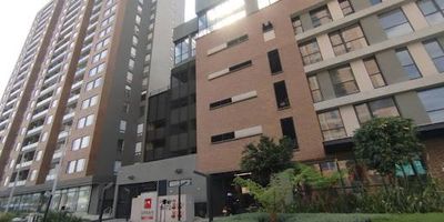 Espectacular apartamento en Salitre Alto, ubicado en vía de acceso secundaria Avenida cra 68, a pocas cuadras de la Avenida Esperanza, cerca al aeropuerto internacional El Dorado y parada de alimentador para desplazarse al portal del dorado, cerca del centro comercial Gran Estación dónde encontrará zona de comidas, almacenes de ropa y entidades bancarias. El Apartamento cuenta con una gran distribución e iluminación, cocina con barra americana, hall de alcobas, grandes ventanales y todas las habitaciones con closet, Garaje. Cualquier información contactar al 3176478048 o al correo yolanda.paradainmobiliariabogota.com. El equipo de Inmobiliaria Bogotá está comprometido a brindar. El equipo de inmobiliaria Bogotá está comprometido unen experiencia de vida excepcional para nuestros clientes desde el momento en nuestra comunidad.