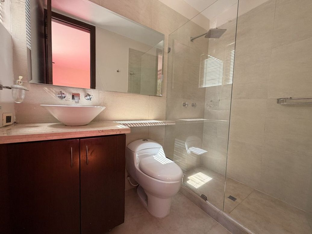 Casa de 5 alcobas en venta en Casa Blanca, Bogotá, 850 m² · foto 14 de 20