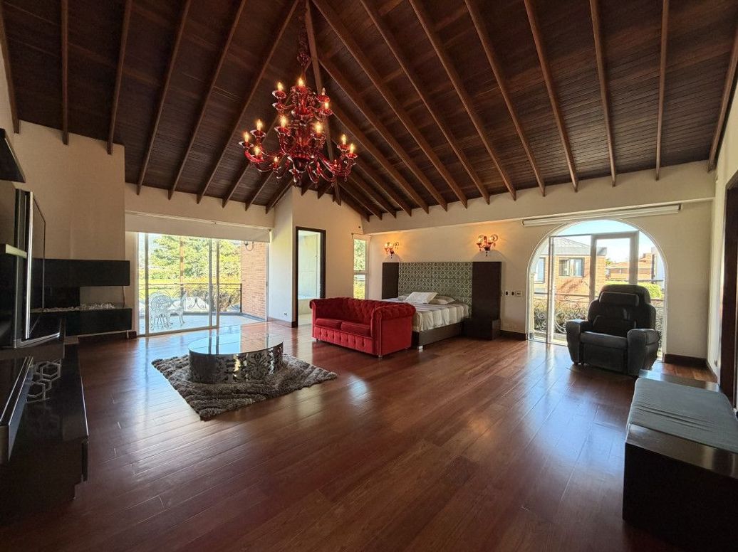 Casa de 5 alcobas en venta en Casa Blanca, Bogotá, 850 m² · foto 8 de 20