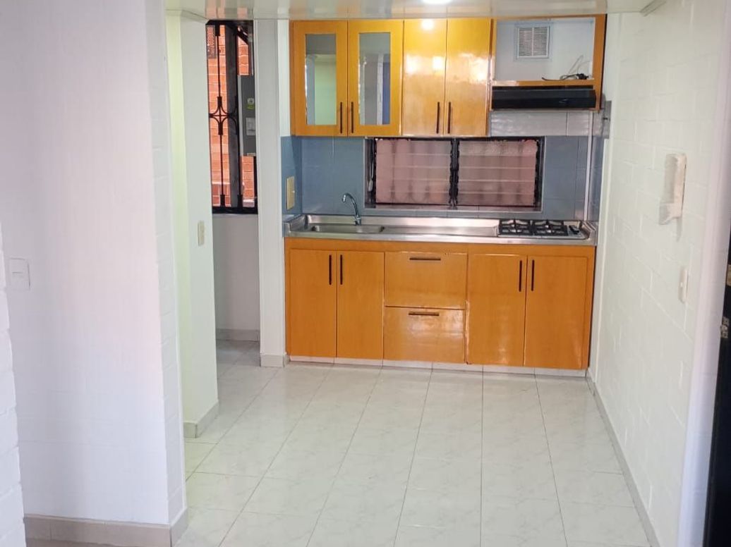 Apartamento en venta en Gran Granada, Bogotá · foto 3 de 10
