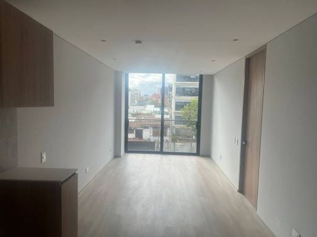 Apartaestudio en venta en Chicó Norte, Bogotá, 46 m² · foto 2 de 20