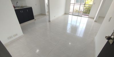 Este apartamento te permite disfrutar una excelente vista de la ciudad, iluminacion natural gran parte del dia y la agradable brisa de la noche, ya que cuenta con excelente ventilacion, esta ubicado en Rionegro sector Universidad Catolica en la unidad residencial Horizontes de la Catolica. En el apartamento podras disfrutar espacios comodos, amplios y luminosos. Cuenta con una excelente ubicacion de facil acceso a transporte publico, colegio, universidad, centro comercial, parroquia, clinica u hospital, supermercado, gimnasio, restaurante, entidad bancaria, facil acceso a vias principales, permitiendote estar cerca de todo lo que necesitas.
CON PARQUEADERO Y UTIL.