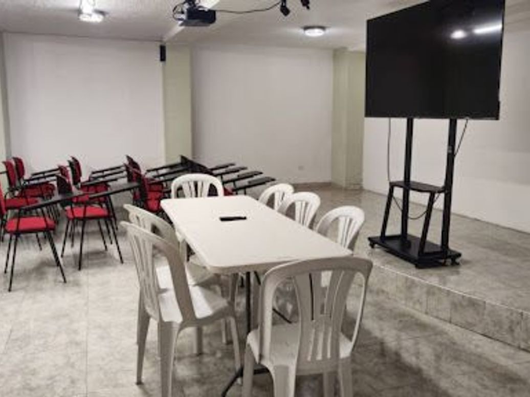 ARRIENDO de CASA COMERCIAL en ESTADIO, Medellín en Suramericana