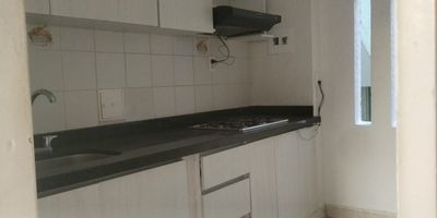 EN FLORIDABLANCA Conjunto Residencial El Bosque, area 68 mts, 3 alcobas, baño, sala comedor, Cocina integral zona de ropa, vigilancia 24/7, kiosko, bbq, juegos infantiles, parqueadero sector ardila lule, fosunab, cc. Caracoli