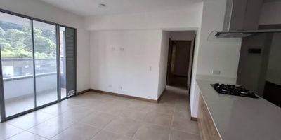¡SE VENDE HERMOSO APARTAMENTO DE 68 MT2, PARA ESTRENAR, UBICADO EN PAN DE AZUCAR - SABANETA! . El inmueble cuenta con 2 habitaciones con closet y un Vestier, 2 baños cabinados, cocina integral con horno eléctrico e isla, zona de ropas, sala - comedor, balcón, parqueadero privado/cubierto y cuarto útil. La unidad cuenta con vigilancia las 24 horas, ascensor, piscinas para adultos y niños, gimnasio interno y externo, turco, sauna, cancha de microfútbol sintética, cancha polideportiva, cancha de squash, zona para mascotas, skate, golfito, muros de escalar, salón social, salón de juegos, zona BBQ, coworking, cinema, zonas verdes, senderos peatonales, parque infantil y parqueadero para visitantes.

