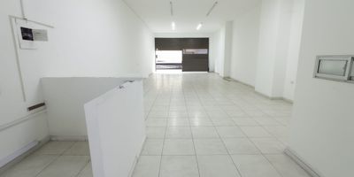 Local comercial ubicado estratégicamente para que puedas potenciar tu marca, amplios y frescos espacios donde podrás desarrollar con mas facilidad y eficiencia todas tus actividades, alto flujo peatonal y vehicular.