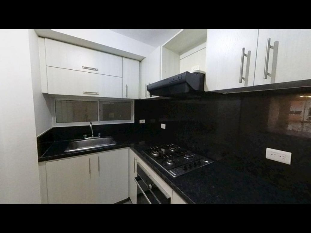 Apartamento de 3 alcobas en venta en Campo Alegre, Bogotá, 84 m² · foto 14 de 20