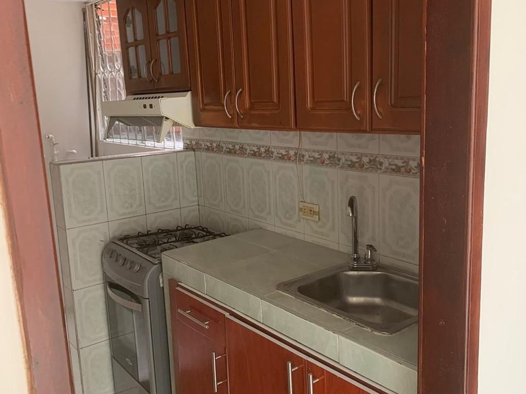 Apartamento de 3 alcobas en venta en Timiza A, Bogotá, 53 m² · foto 2 de 20