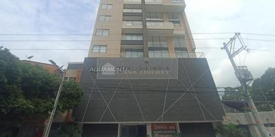 inmobiliaria casa liberty presenta excelente apartamento para estrenar ,ubicado en un sector exclusivo de la ciudad, el apartamento cuenta con área de 66.53 m2 , sala-comedor, cocina integral, zona de ropas, pisos en cerámica, dos habitaciones, dos baños, parqueadero cubierto . el edificio cuenta con vigilancia privada, terraza, BBQ, piscina, lobby de espera. el sector es residencial cerca a sector comercial, supermercados, centros comerciales, restaurantes, farmacias, iglesias, colegios, servicio de transporte publico cercano y cómodas vías de acceso COD 102684