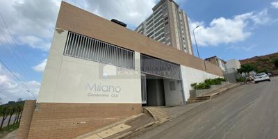 Inmobiliaria Casa Liberty, presenta excelente apartamento en exclusivo sector de la ciudad, con un área de 65 m2,cuenta con sala-comedor, tres habitaciones, dos baños, un parqueadero, un aire acondicionado,cocina integral, zona de ropas, el edificio cuenta con servicio de vigilancia privada, parqueadero de visitantes, ascensor, jardines, salón comunal, piscina, zonas infantiles, zona residencial con acceso a transporte publico, supermercados, droguería, bomba de gasolina, COD 101773