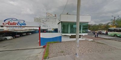 LOTE UBICADO EN LA DIAGONAL SANTANDER, ACTUALMENTE UN LAVADERO DE CARROS, ESQUINERO, CUENTA CON UN ÁREA  DE 1.026M2. COD 100384