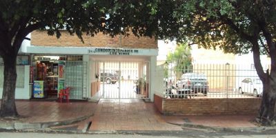 APARTAMENTO EN BUENA UBICACIÓN, EDF PARQUE LOS NIÑOS, 4 HABITACIONES, 3 BAÑOS, 1 PARQUEADERO,  PISO TABLETA GRES, COCINA  INTEGRAL, BALCÓN, Y VIGILANCIA LAS 24 HORAS. COD 100102