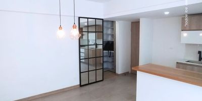 Descubre la elegancia y comodidad en este apartamento de 2 habitaciones y 2 baños, con 78 m² de espacio para disfrutar.

Con una ubicación privilegiada en el barrio Amazonia de Bello, este inmueble ofrece un ambiente acogedor y funcional para tu día a día. Además, cuenta con 1 parqueadero para tu conveniencia.

Vive la experiencia de un hogar moderno y bien distribuido en este exclusivo apartamento. ¡No pierdas la oportunidad de hacerlo tuyo!

¡City Raíz busca su tranquilidad! - Código:
Contáctanos por WhatsApp al 310 840 1461 o llamándonos al 604 411 7372
www.cityraiz.com