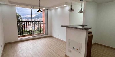 [ARR] ID HOUM: 160881

Entérate de todos los beneficios al arrendar con nosotros:
    • Asistencia e intermediación con el propietario
    • Firma tu contrato online
    • Arrienda sin burocracia, sin papeleos ni notarías

Departamento en arriendo, ubicado en el barrio Prados del mirador, con una superficie construida de 53.00 m² y superficie total de 53.00  m². 

Sus principales características son:

    • No amoblado
    • 3 dormitorios
    • 2 baños
    • Admite mascotas
    • 1 parqueadero
    • Año de construcción: 2025
            
Además, el inmueble cuenta con las siguientes amenidades:

    • Salón de eventos
    • Ascensor
    • Zona de juegos

Si arriendas con nosotros, te brindamos asesoría personalizada durante todo el proceso.

Requisitos para arrendar con nosotros:

    • Arrienda sin codeudor*, fácil, rápido y seguro
    • Demuestra un ingreso mensual neto de al menos 2.5 veces el valor del arriendo (los ingresos mensuales se pueden complementar por las personas que vivirán en este inmueble)
    • Completa tu información básica y mándanos tus extractos bancarios o documentos que demuestren tus ingresos
    • No debes tener reportes negativos en centrales de crédito
        

IMPORTANTE:

    • Te invitamos a agendar una visita a esta propiedad
    • Si tienes alguna duda por favor puedes solicitar más información desde los portales como también contactarte directamente con nosotros
    
Más que una inmobiliaria, somos Houm.
*Aplican T&C